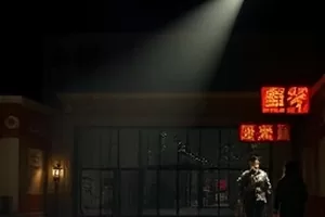 《流沙纪年》电影封面：沙丘上被风抹平的车辙